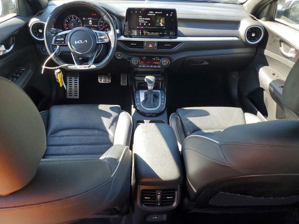 2023 KIA FORTE GT Line
