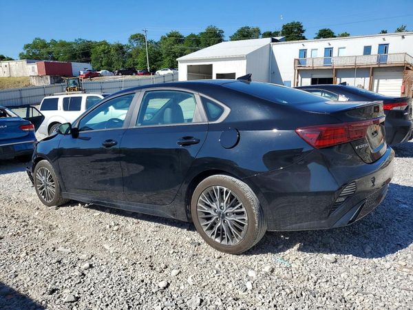 2023 KIA FORTE GT Line