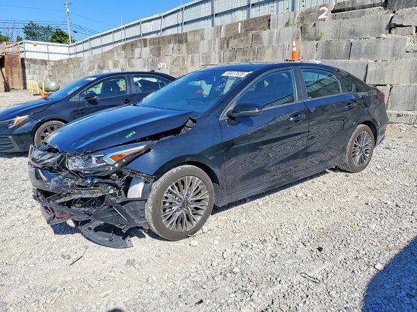 2023 KIA FORTE GT Line