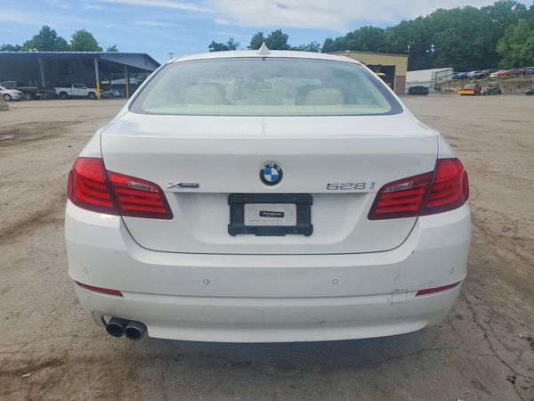 2013 BMW 528