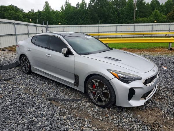 2018 KIA STINGER