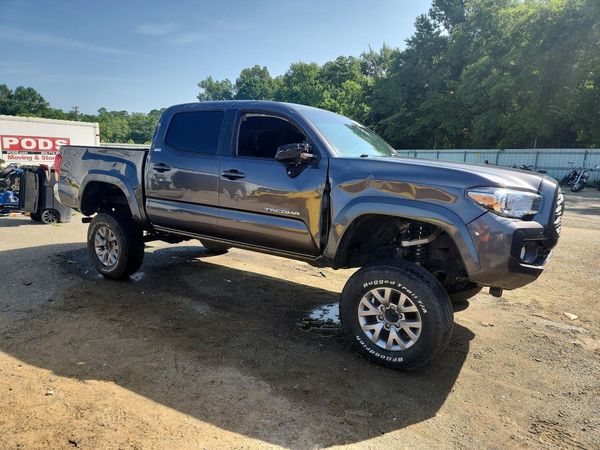 2016 TOYOTA TACOMA