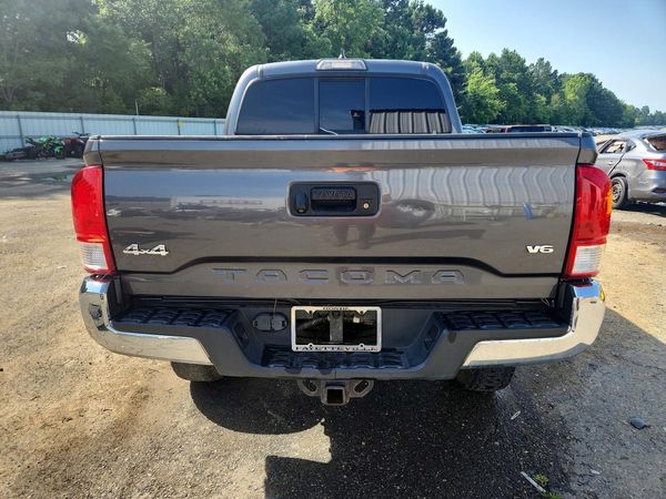 2016 TOYOTA TACOMA