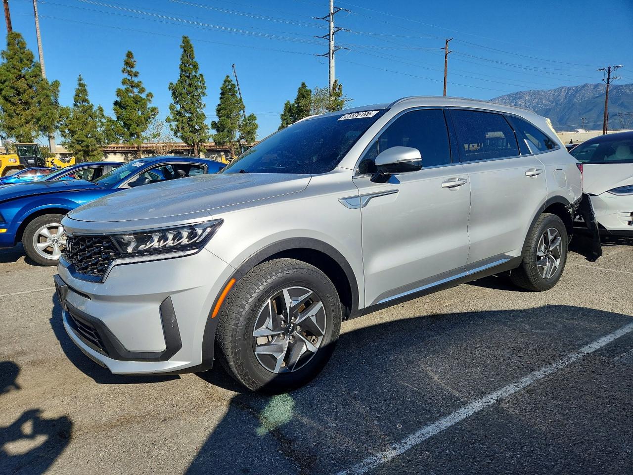 2022 KIA SORENTO S