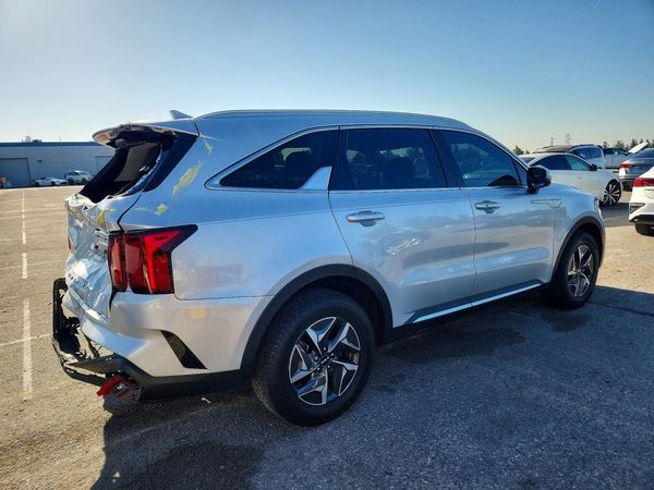 2022 KIA SORENTO S