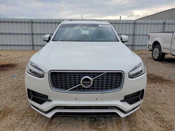 2017 VOLVO XC90 R-Design