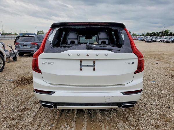 2017 VOLVO XC90 R-Design