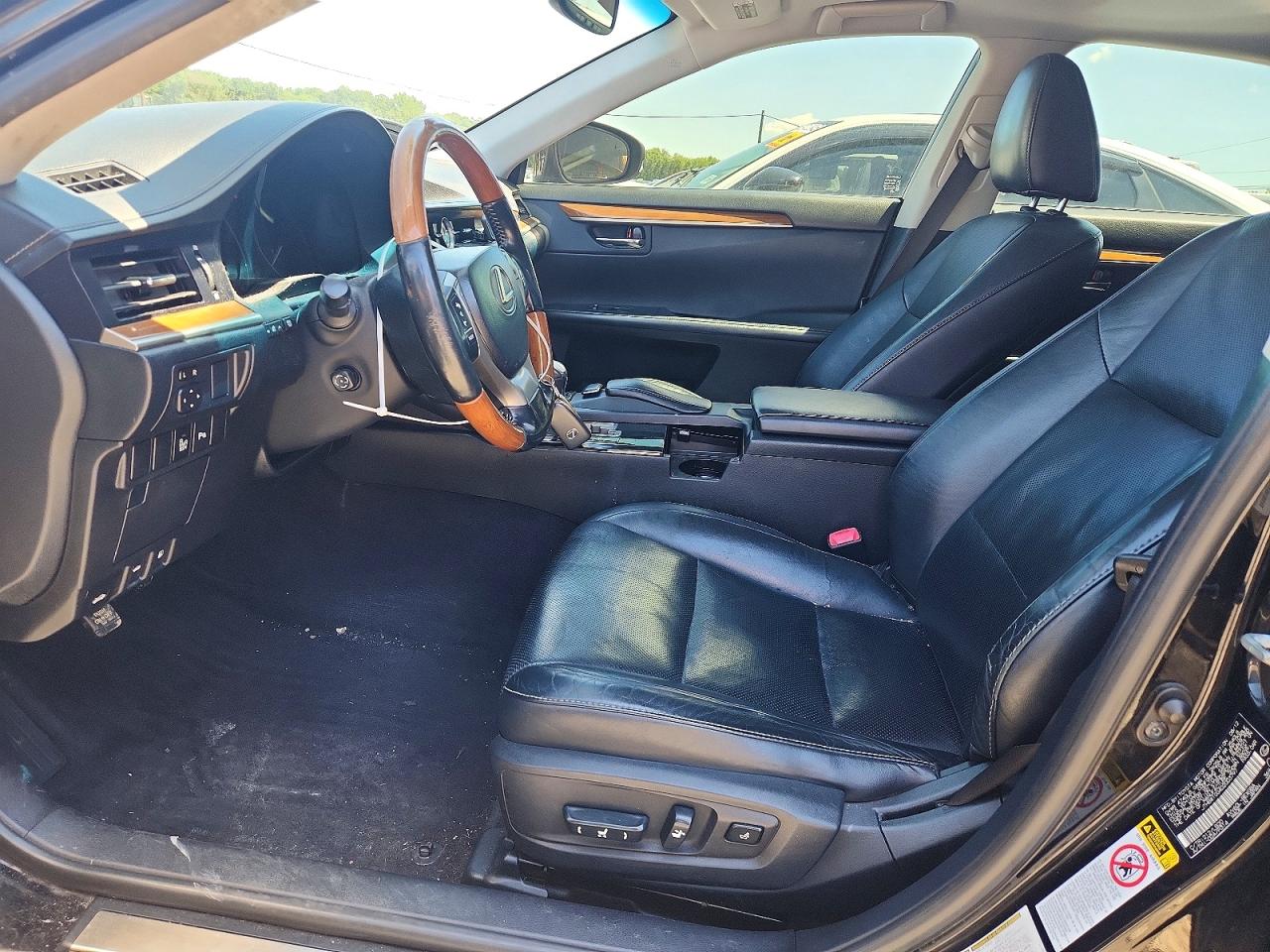 2013 LEXUS ES 300h