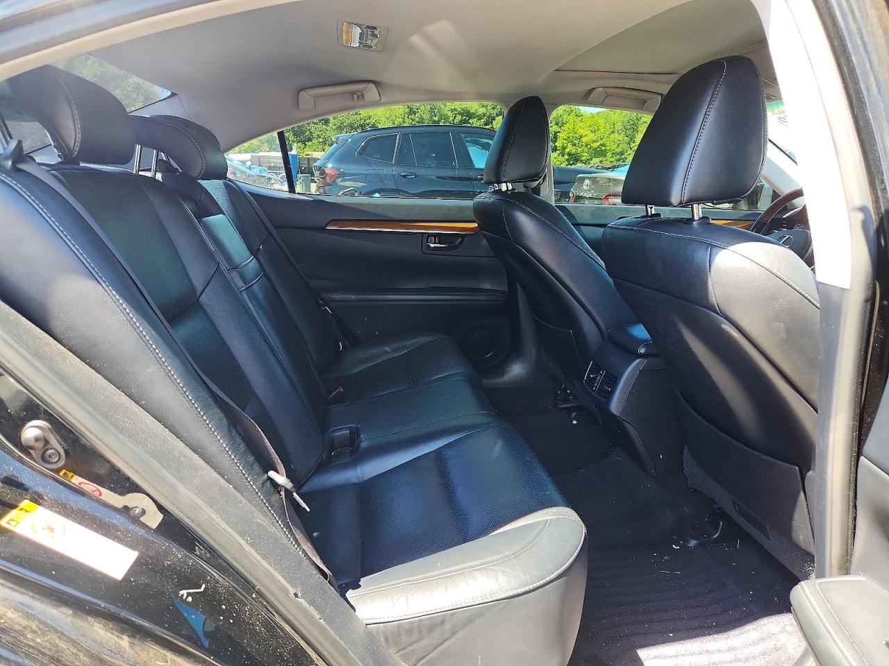 2013 LEXUS ES 300h