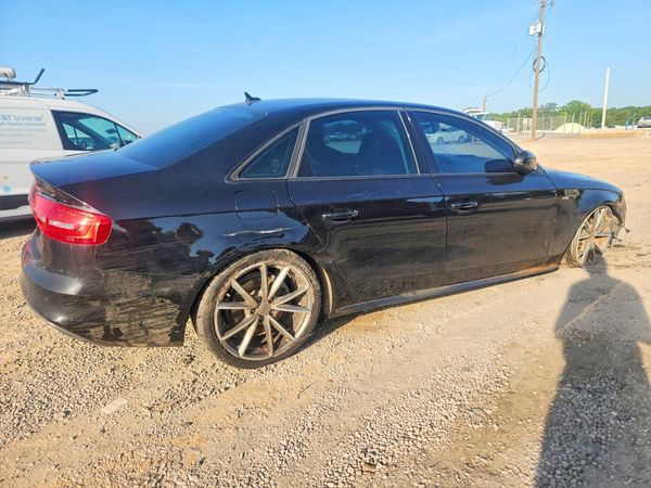 2016 AUDI A4 Premium
