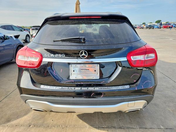 2019 MERCEDES-BENZ GLA