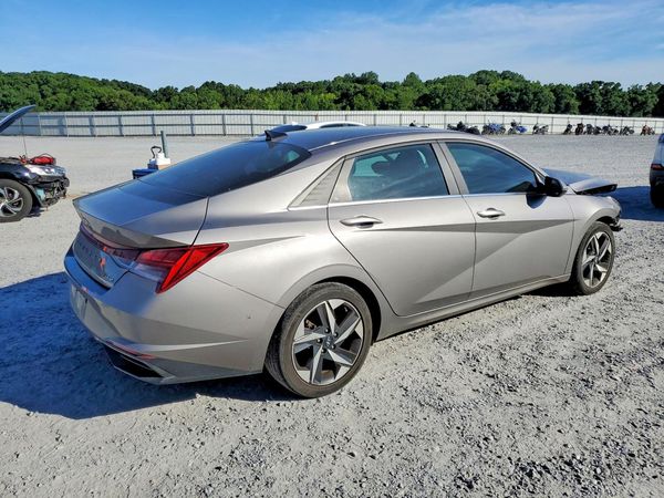 2023 HYUNDAI ELANTRA