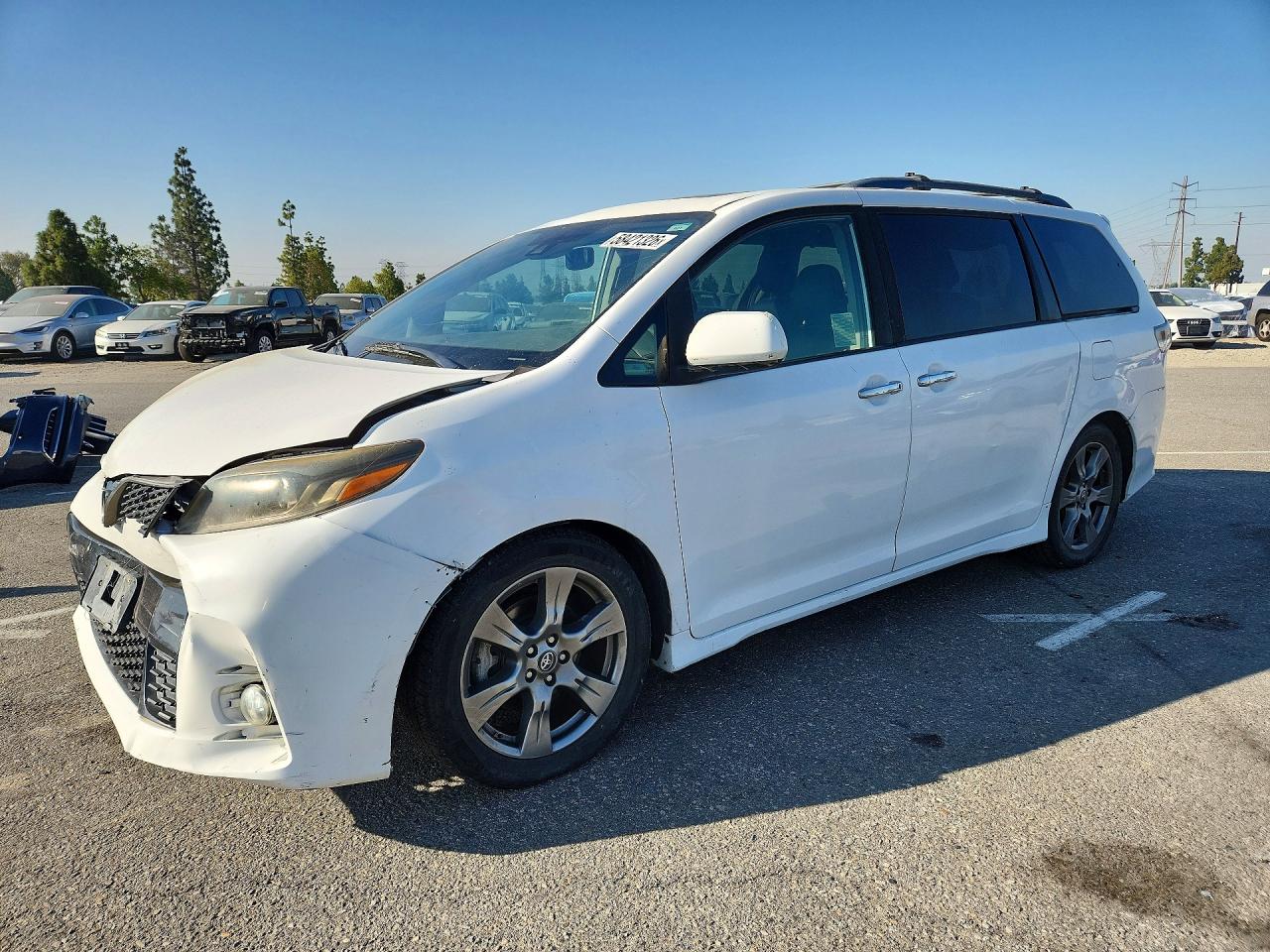 2019 TOYOTA SIENNA SE/SE Premium