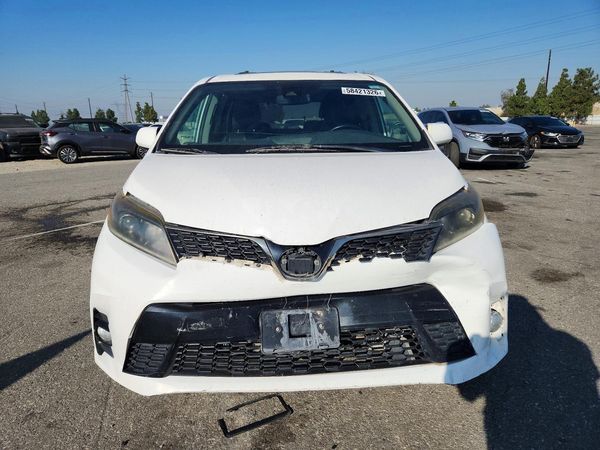 2019 TOYOTA SIENNA SE/SE Premium