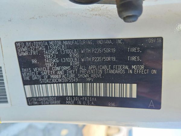 2019 TOYOTA SIENNA SE/SE Premium