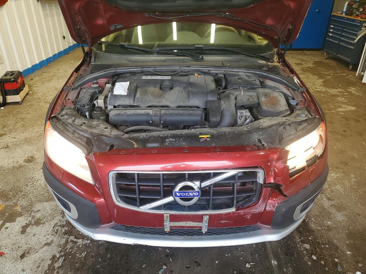 2012 VOLVO XC70