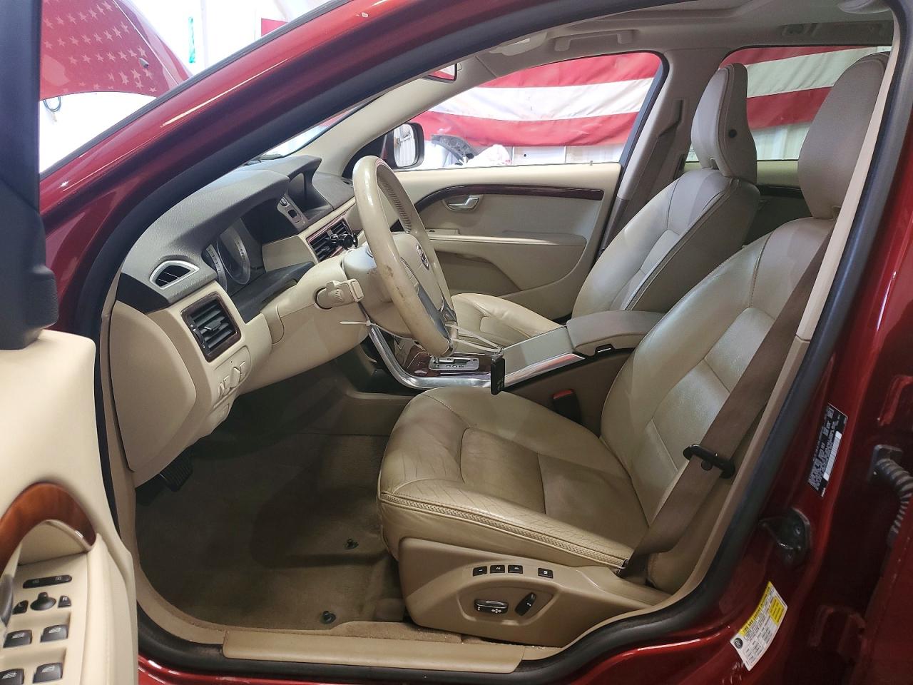 2012 VOLVO XC70