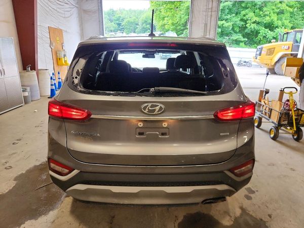 2019 HYUNDAI SANTA FE SE