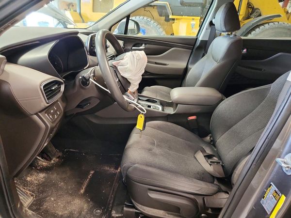 2019 HYUNDAI SANTA FE SE