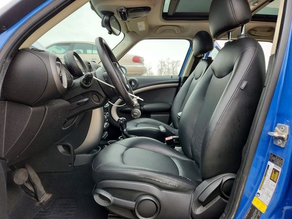 2012 MINI COOPER