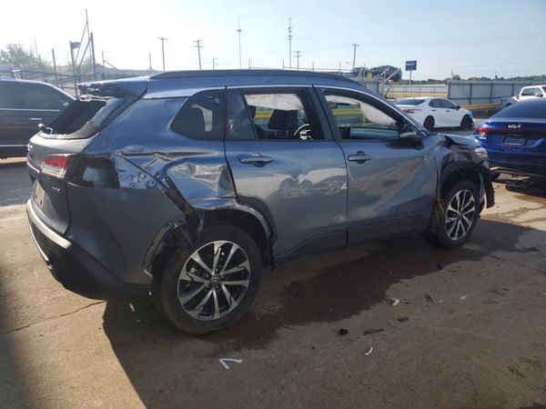 2022 TOYOTA COROLLA CROSS XLE