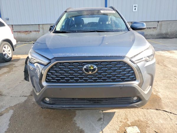 2022 TOYOTA COROLLA CROSS XLE