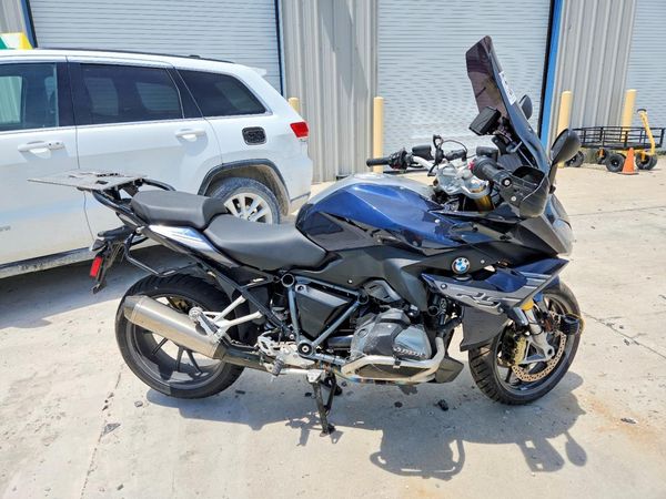 2020 BMW R-SERIES