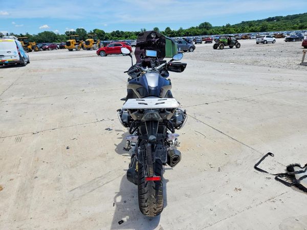 2020 BMW R-SERIES