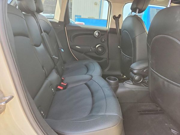 2016 MINI COOPER