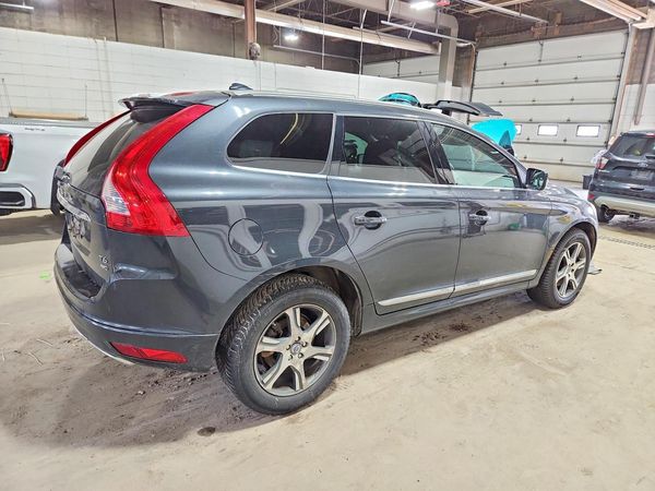 2014 VOLVO XC60