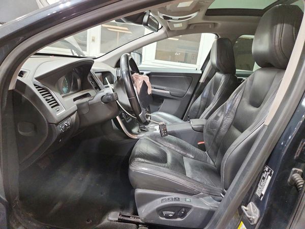 2014 VOLVO XC60