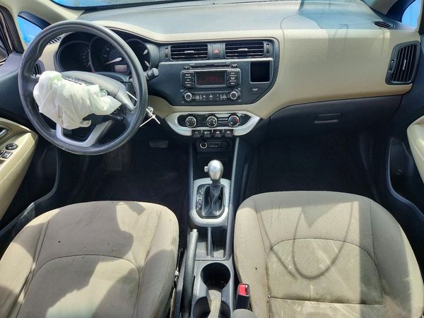 2015 KIA RIO GL - Middle-low