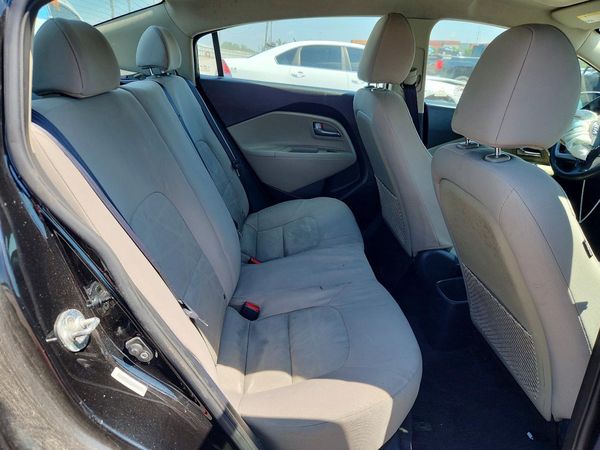 2015 KIA RIO GL - Middle-low