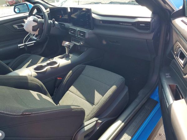 2025 FORD MUSTANG I4