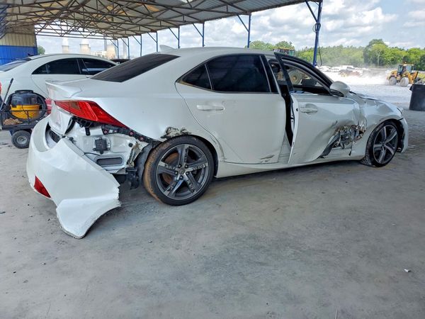 2017 LEXUS IS