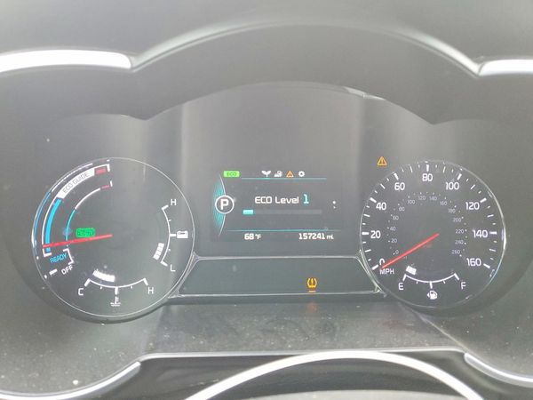 2016 KIA OPTIMA GL - Middle-low