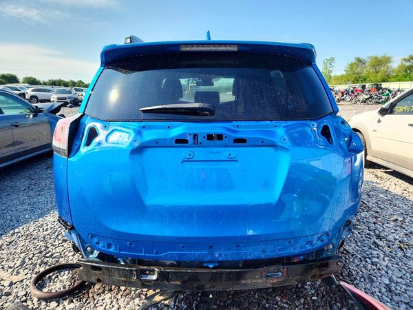 2017 TOYOTA RAV4 LE
