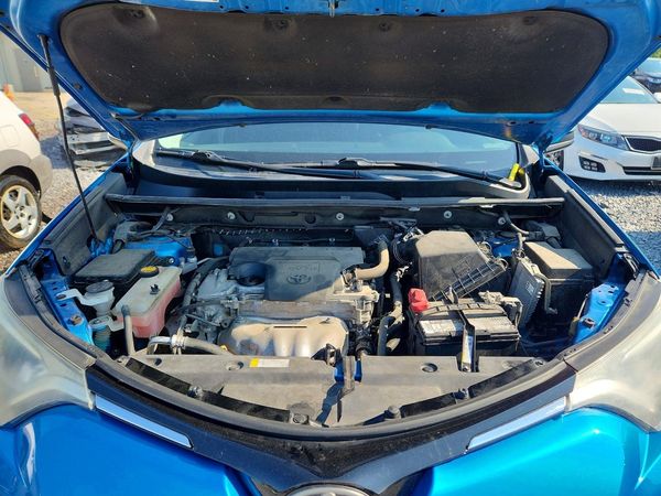 2017 TOYOTA RAV4 LE