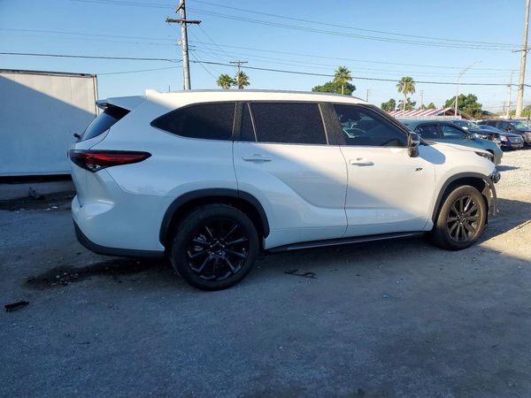 2023 TOYOTA HIGHLANDER