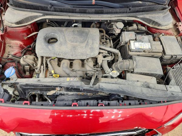 2019 HYUNDAI ACCENT SE and SEL