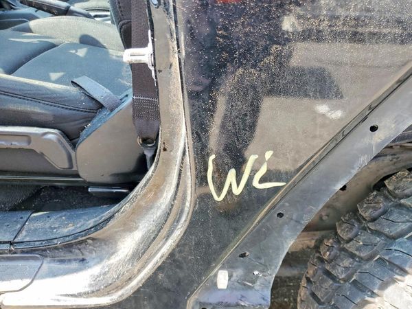 2020 JEEP WRANGLER Sport — LOOS