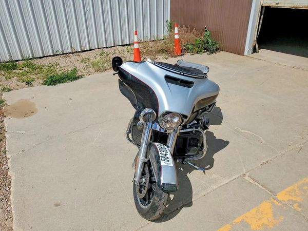 2015 HARLEY-DAVIDSON FL