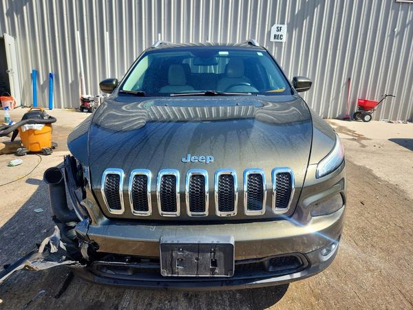 2015 JEEP CHEROKEE LATITUDE 4X4