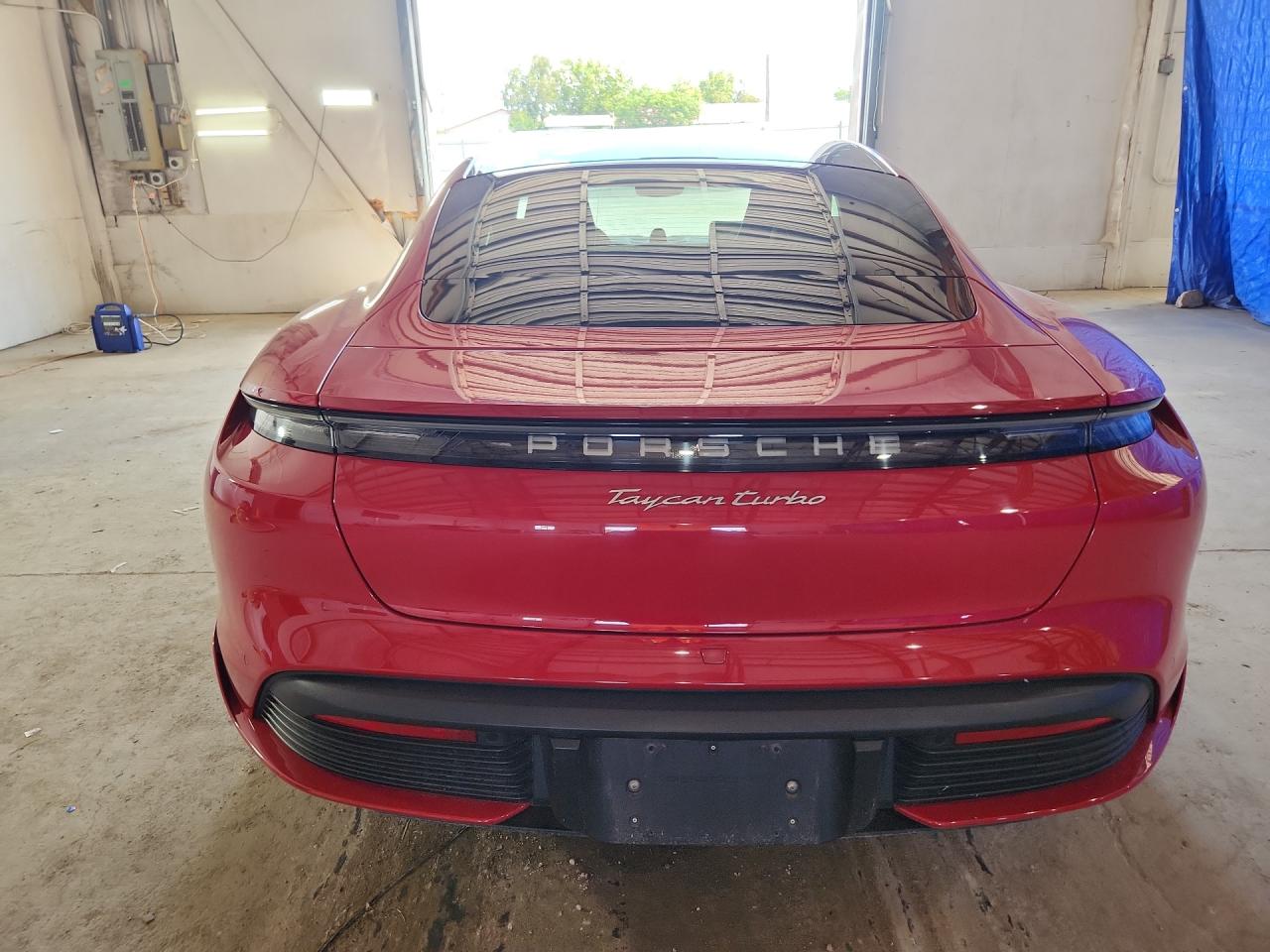 2020 PORSCHE TAYCAN Turbo / Turbo S