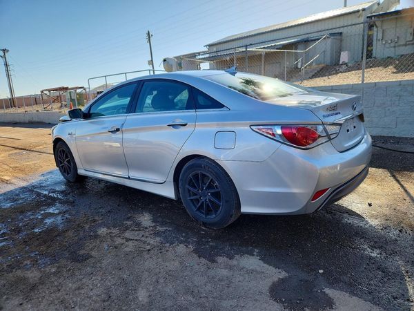 2014 HYUNDAI SONATA