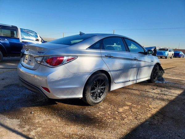 2014 HYUNDAI SONATA