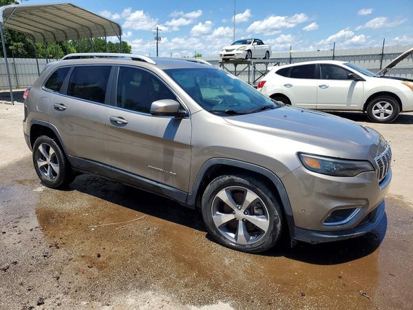 2019 JEEP CHEROKEE Limited — Passenger 3/4
