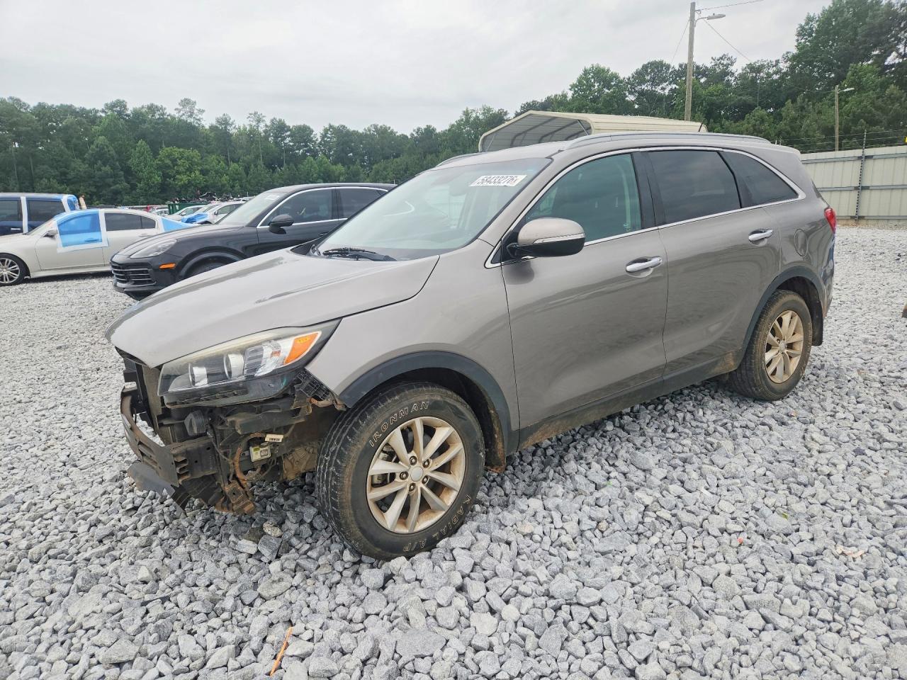 2017 KIA SORENTO L, LX