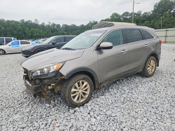 2017 KIA SORENTO L, LX