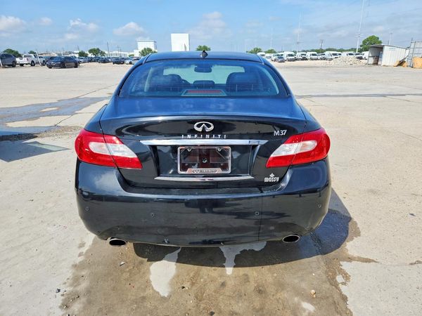 2013 INFINITI M37 — DIRR
